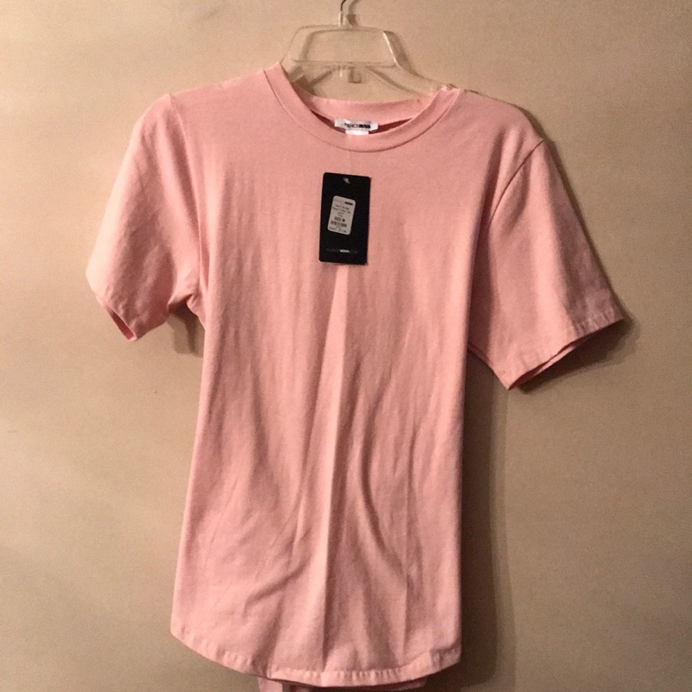 Women’s Tee Shirt w/ Tie Back NWT Size Medium